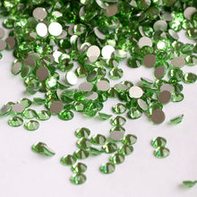 Load image into Gallery viewer, Rhinstones Crystal - Peridot Green 1440 pcs
