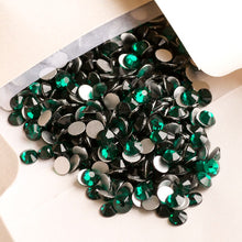 Load image into Gallery viewer, Rhinestones Crystal - Emerald Dark Green 1440 pcs
